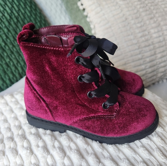 Cat & Jack Velvet Burgundy Kids Boots Girls Size 10 - Picture 2 of 5